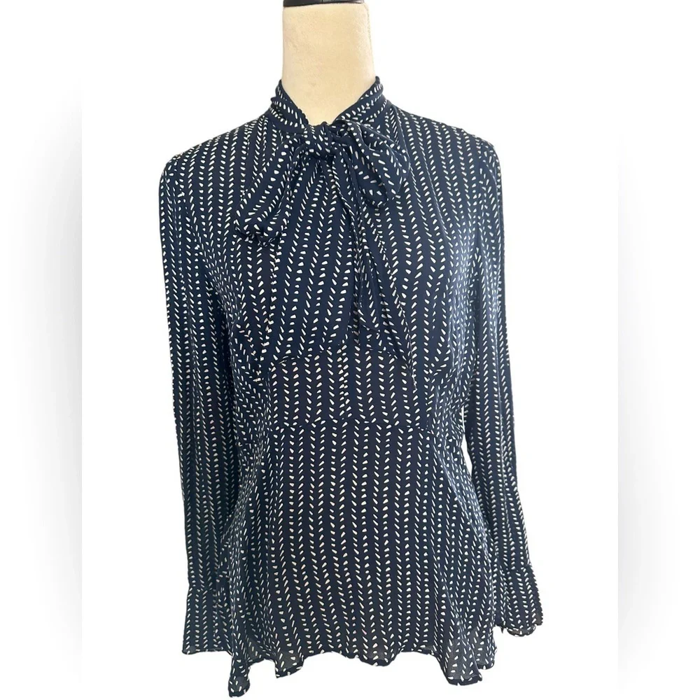 Classiques Entier white blue bow cut out peplum business casual silk blouse